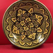 Large and beautiful antique deep dish from the Maghreb, signature to be identified: SAFI? 37 cm