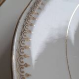 Pair of porcelain cake dishes
