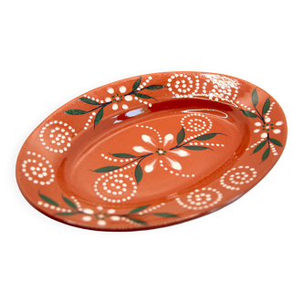 Artisanal oval dish of Portugal in glazed and flowery clay