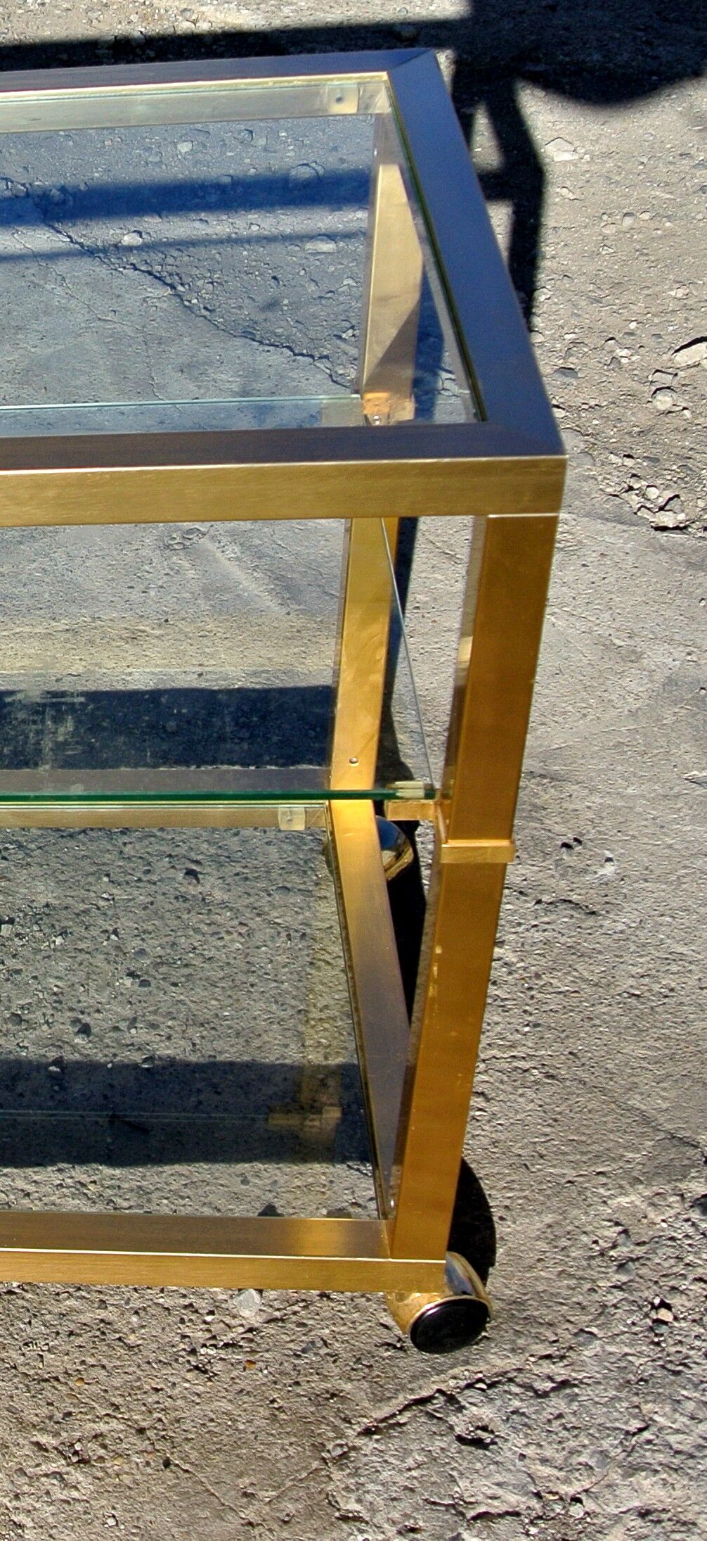 Service on wheels by Pierre Vandel Paris of the 1980s