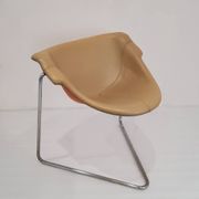 "Pussycat" chair design by Kwok Hoi Chan in leather