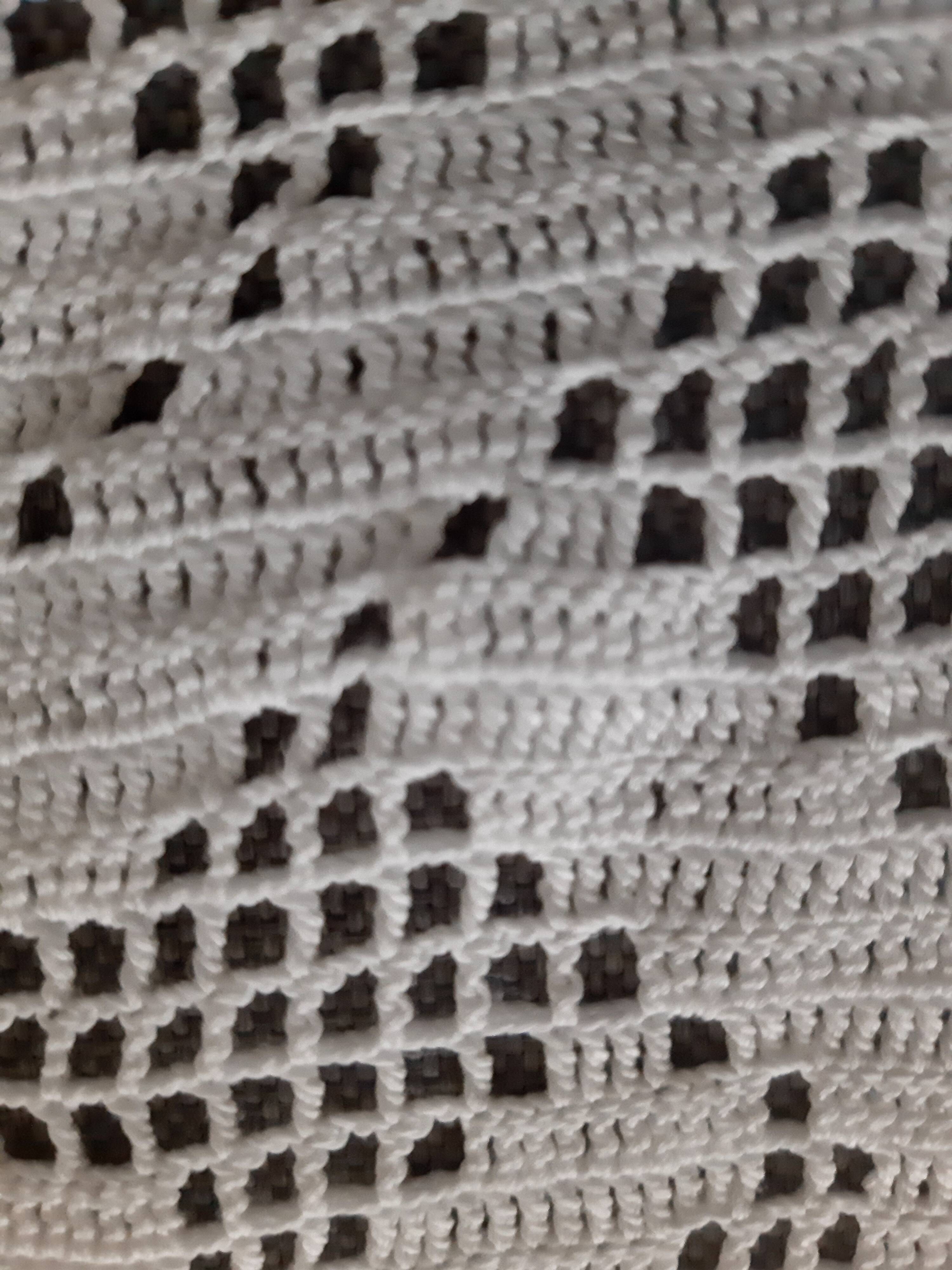 Crocheted table path