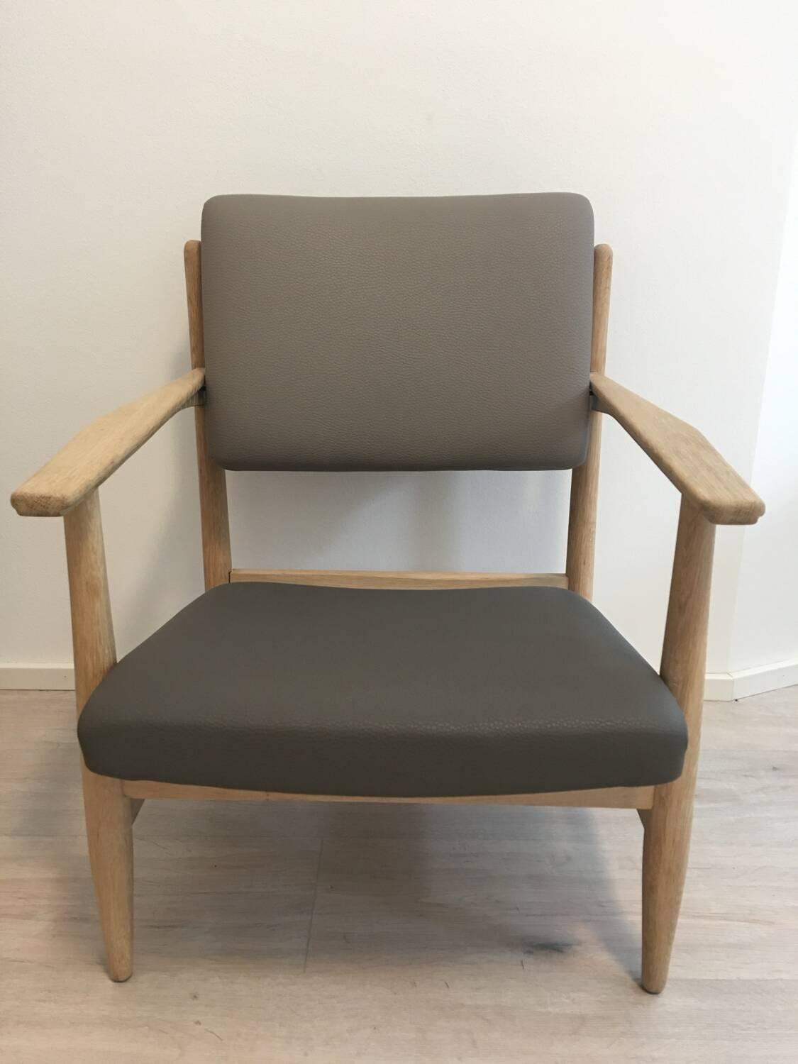 Fauteuil de salon vintage de Tchécoslovaquie des années 1960