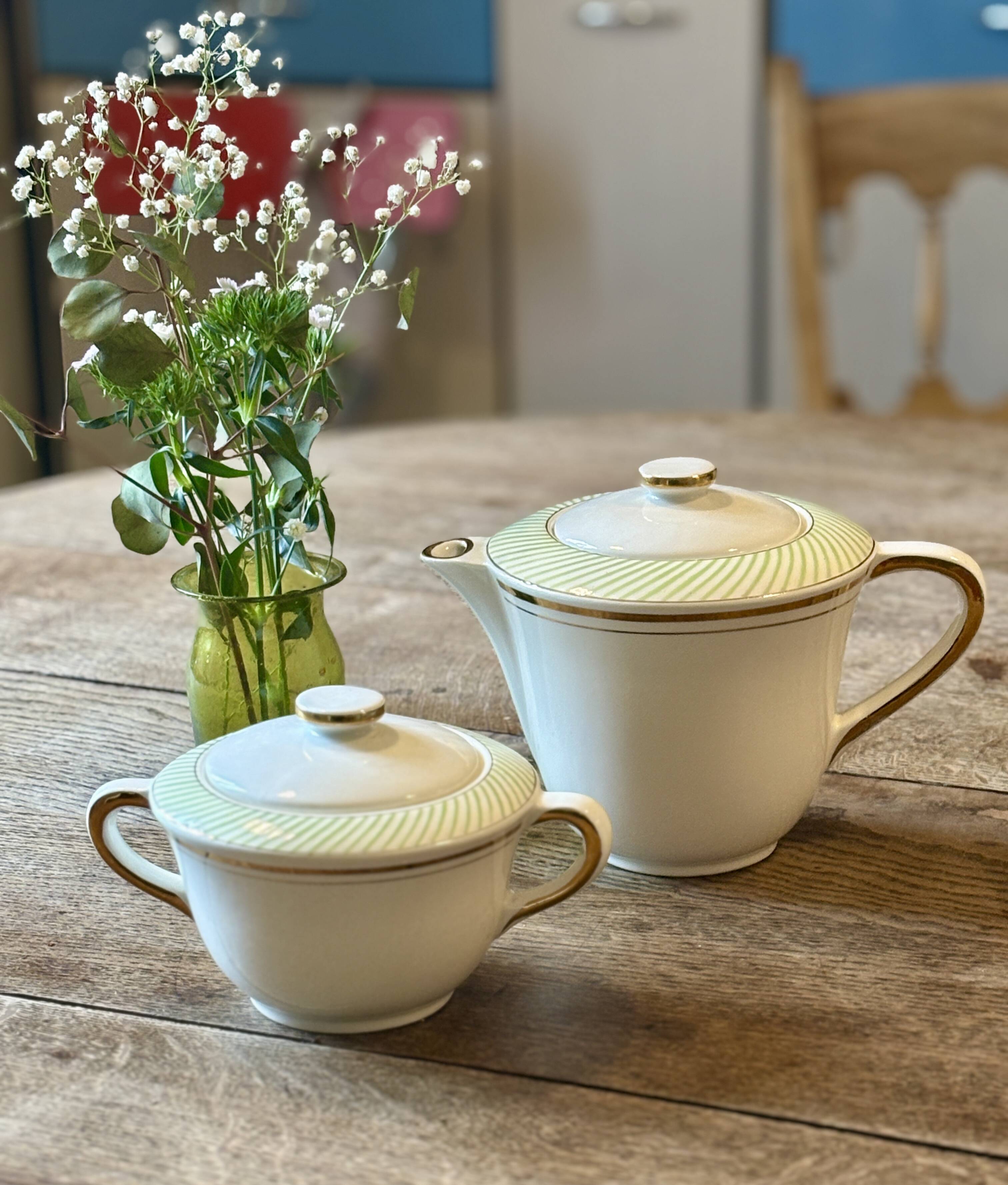 Vintage teapot and sugar bowl - Arizona by Salins
