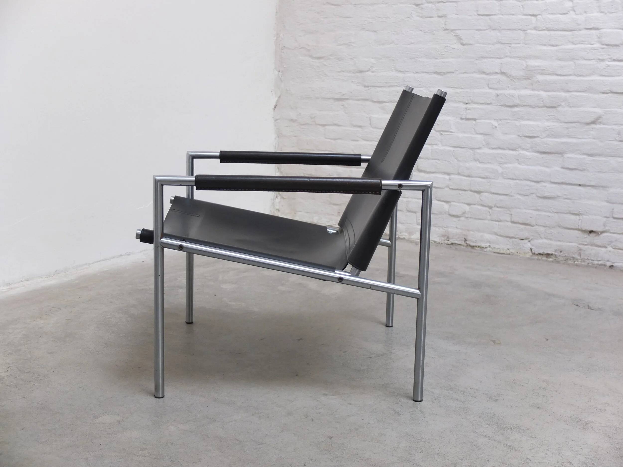 Pair of 'SZ02' armchairs by Martin Visser for 't Spectrum, 1960s.
