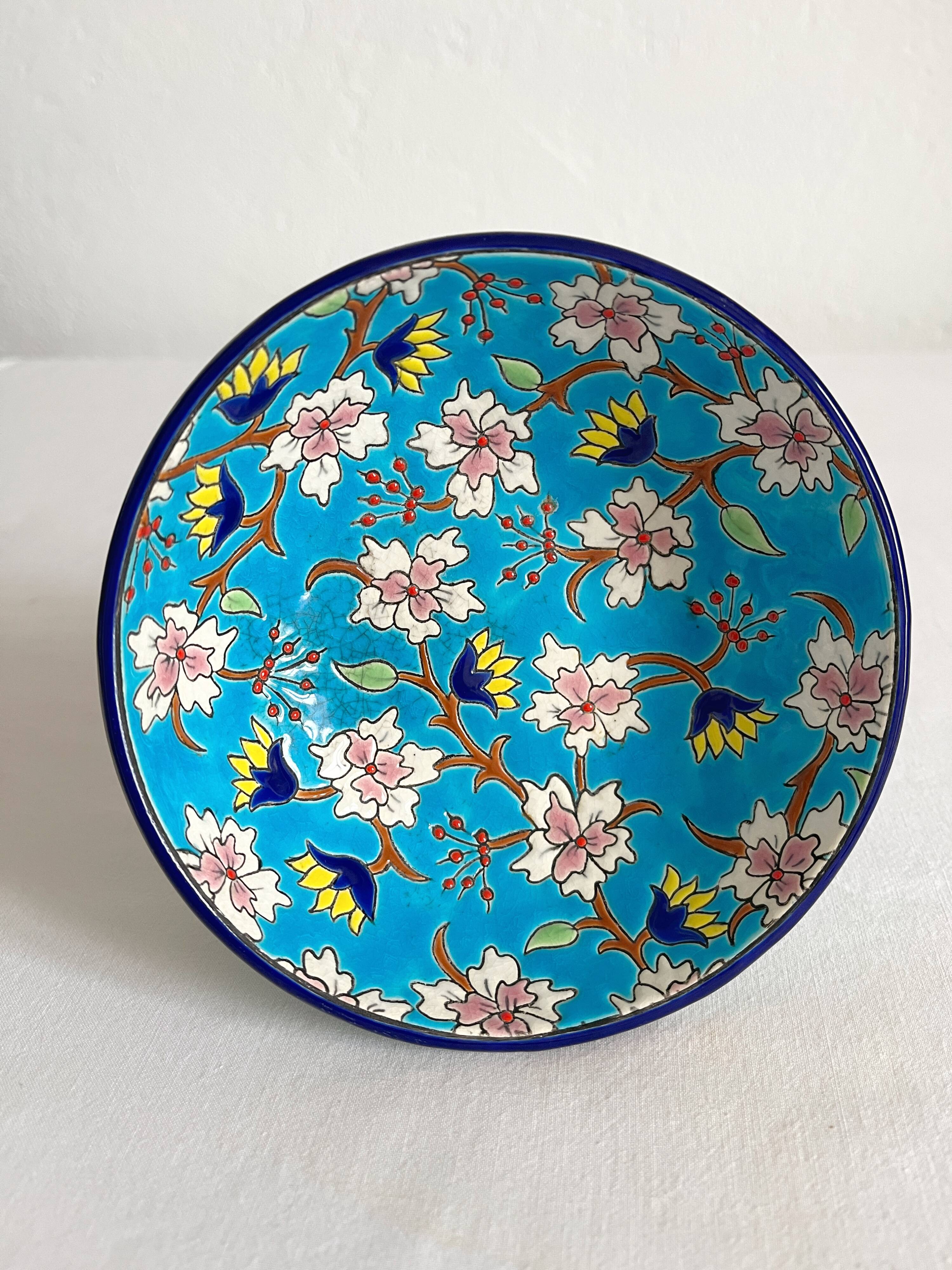 Petite coupe sur pied en émaux de Longwy "Florence" bleue