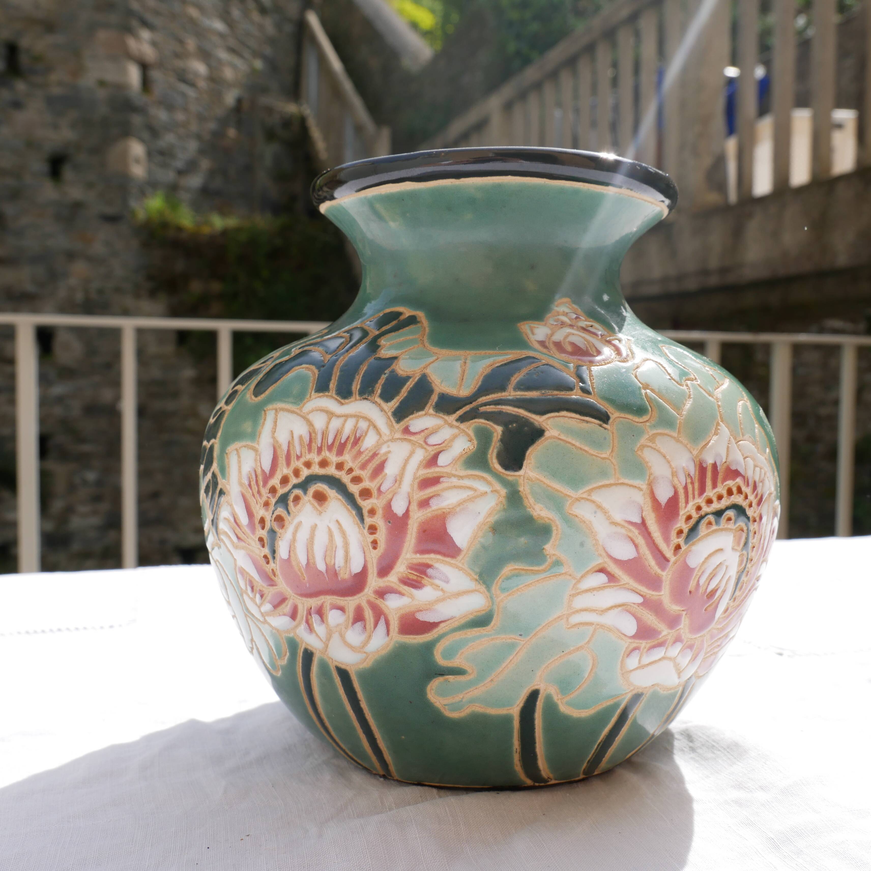 Ceramic vase decorated with Japanese flowers