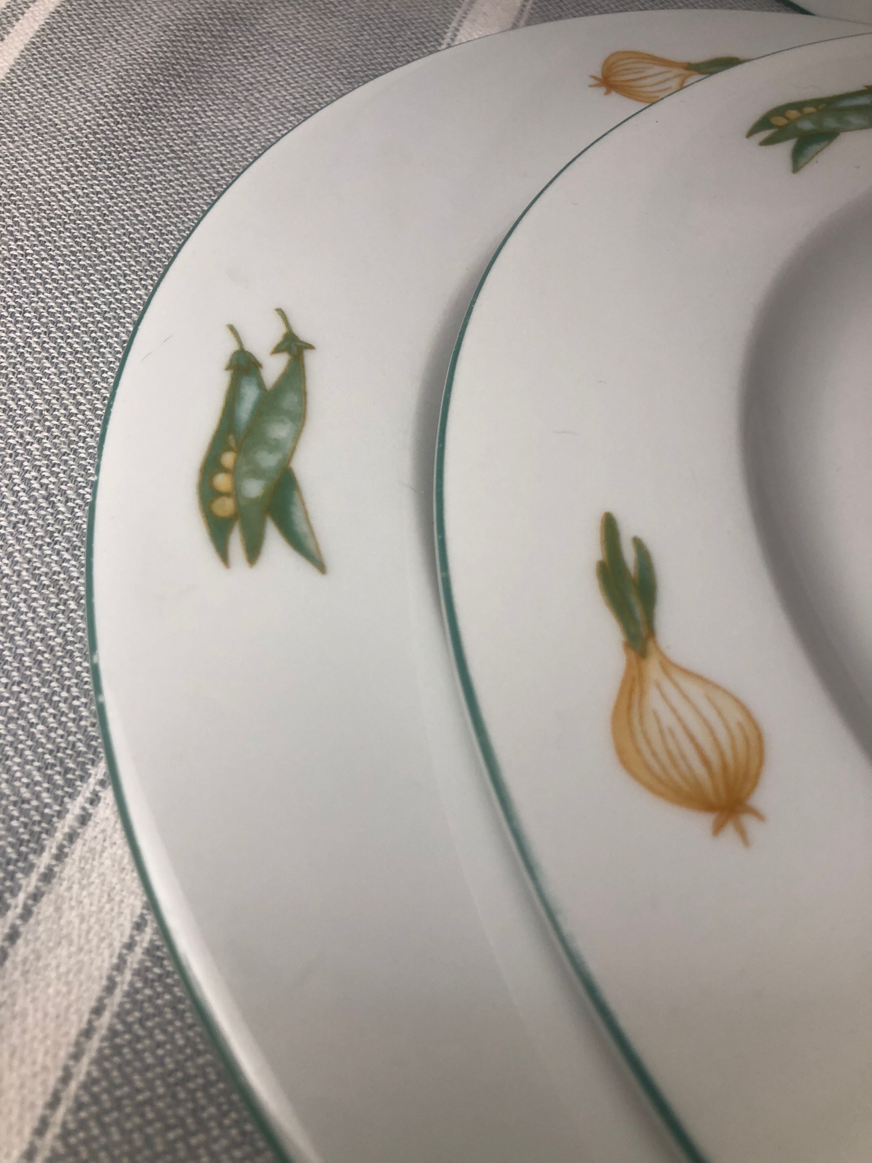 Hunter plates in fine German porcelain GIESCHE