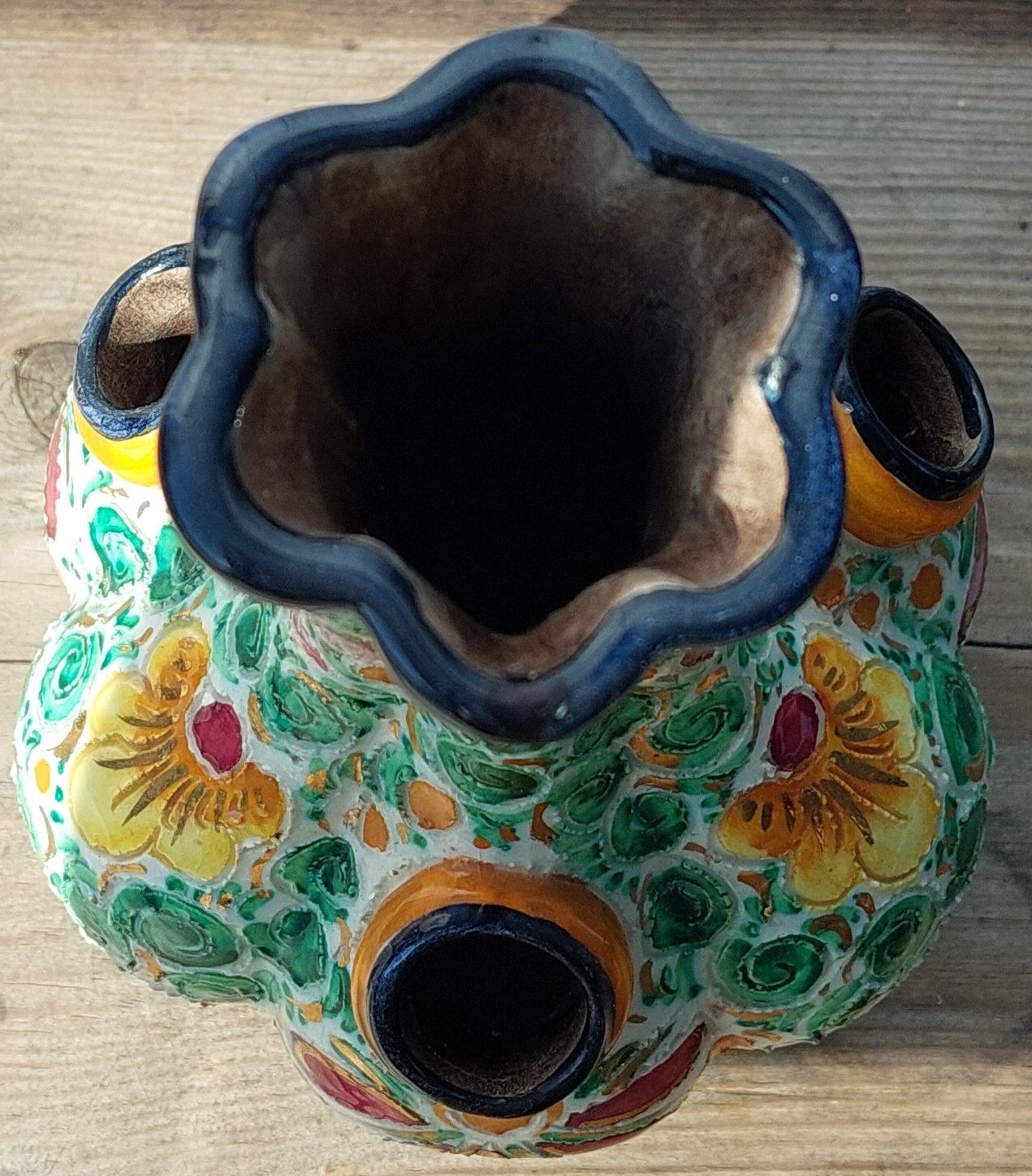 Mass vase Frères Desvres