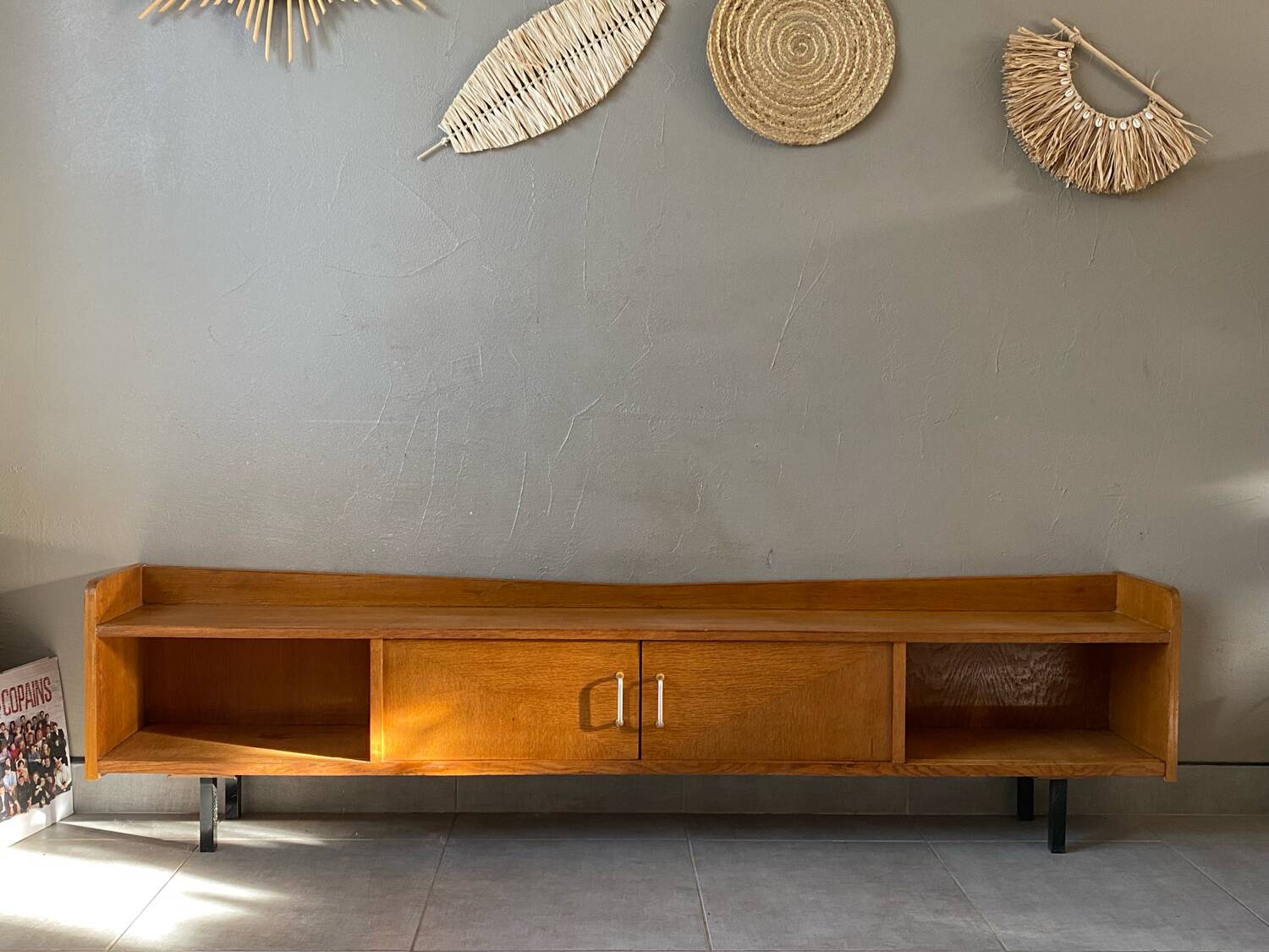 Vintage oak sideboard (shallow)