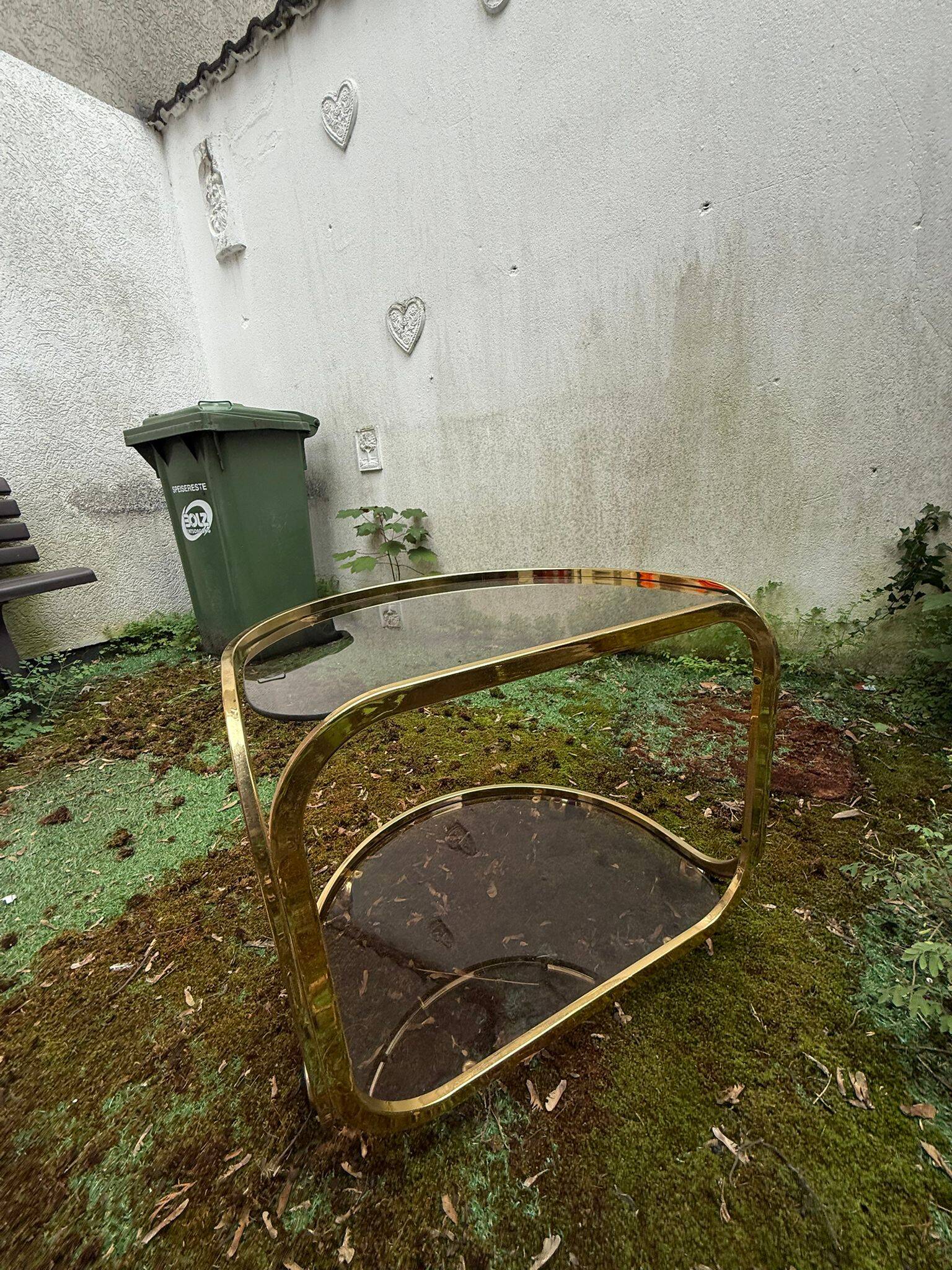 Desserte / Table Basse Vintage en Laiton Doré et Verre Fumé