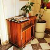 Furniture bar pivotant