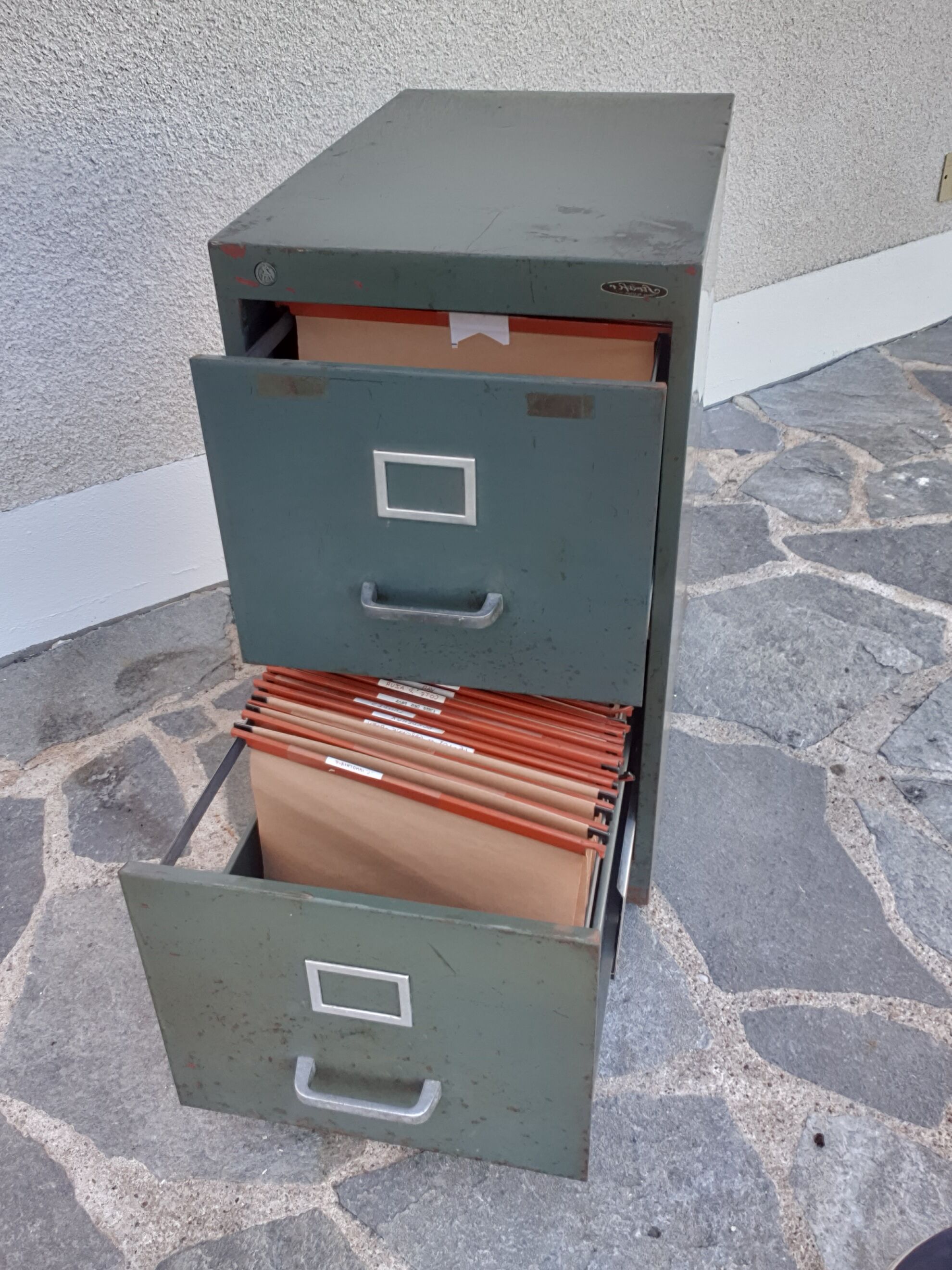 Strafor office furniture