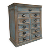 Small workshop furniture from the early 20th century.