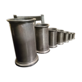 Set of 7 mugs of old-style tin measurements