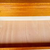 Vintage teak chest of drawers with 4 drawers, circa 1960s/1970s.