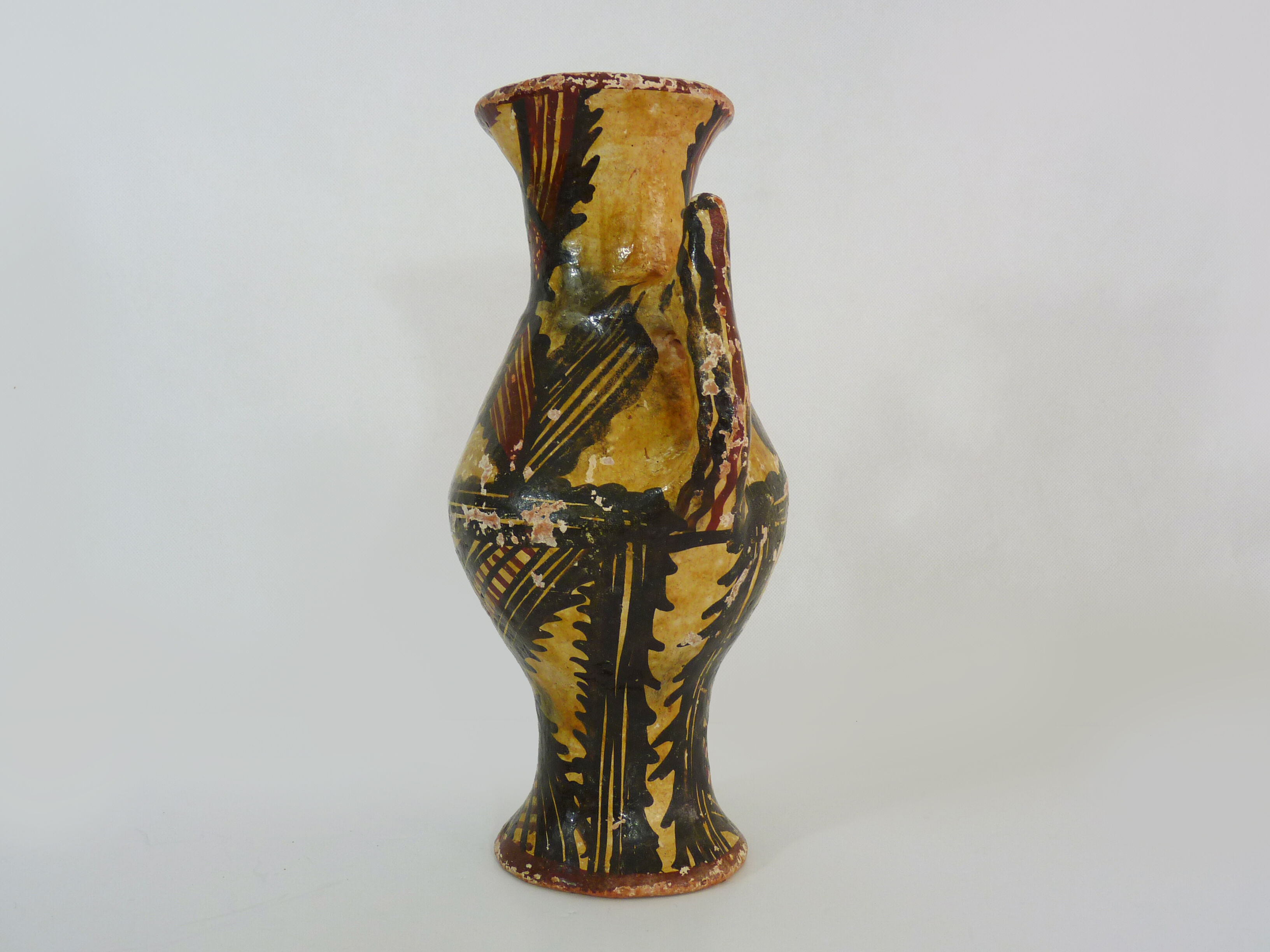 Iddeqi Kabyle pottery, Kabyle amphora,Berbere, Kabyle folk art. Year 50