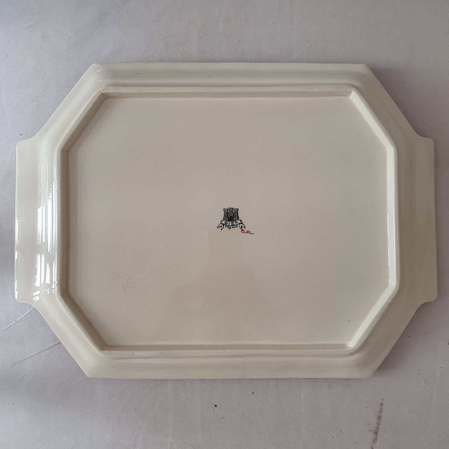 Gien Middle Ages Dish