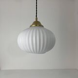 Vintage fluted opaline suspension light
