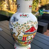 Vase motif asiatique