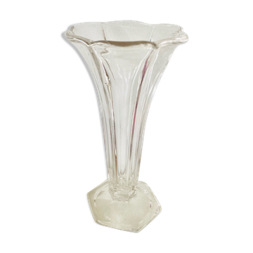 Vintage tulip vase