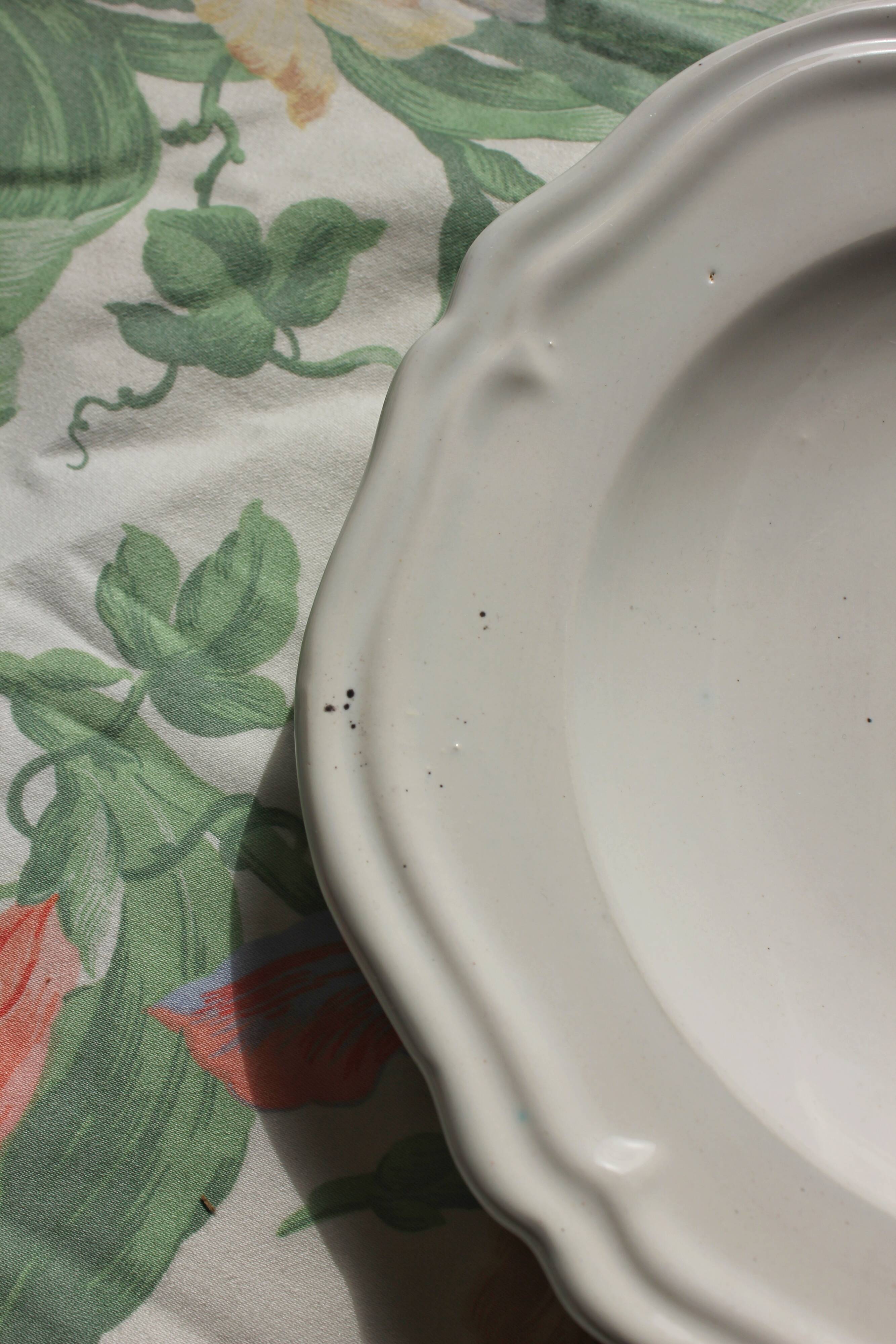 3 hollow white plates Cerenne Vallauris