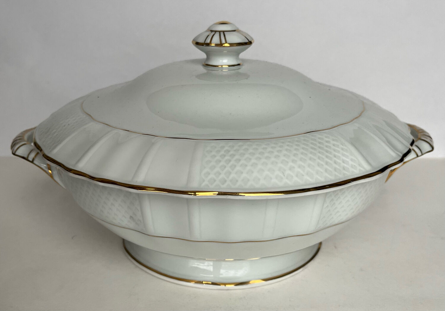 White Limoges porcelain tureen
