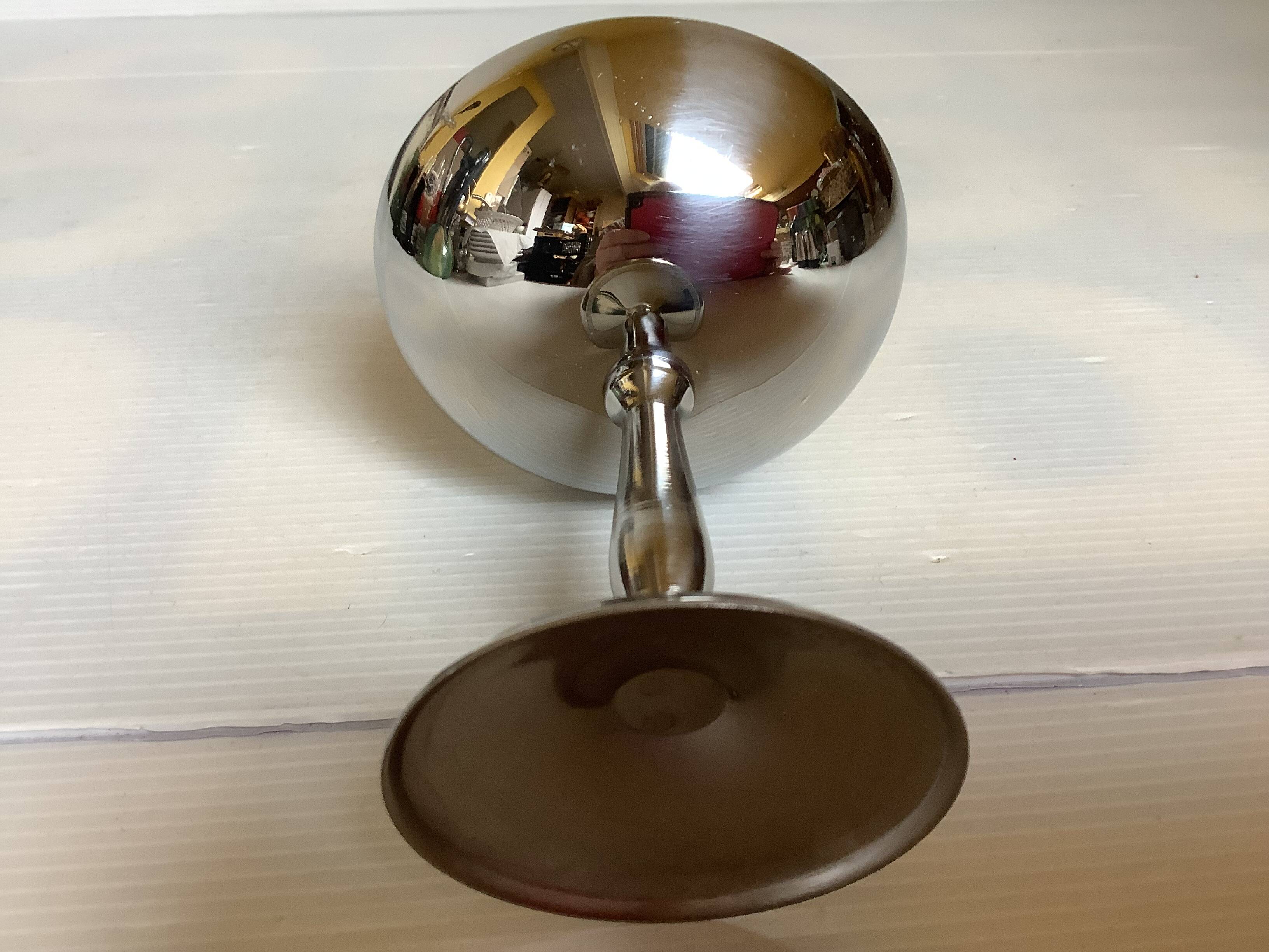 6 footed bowls with a silver metal ice frieze