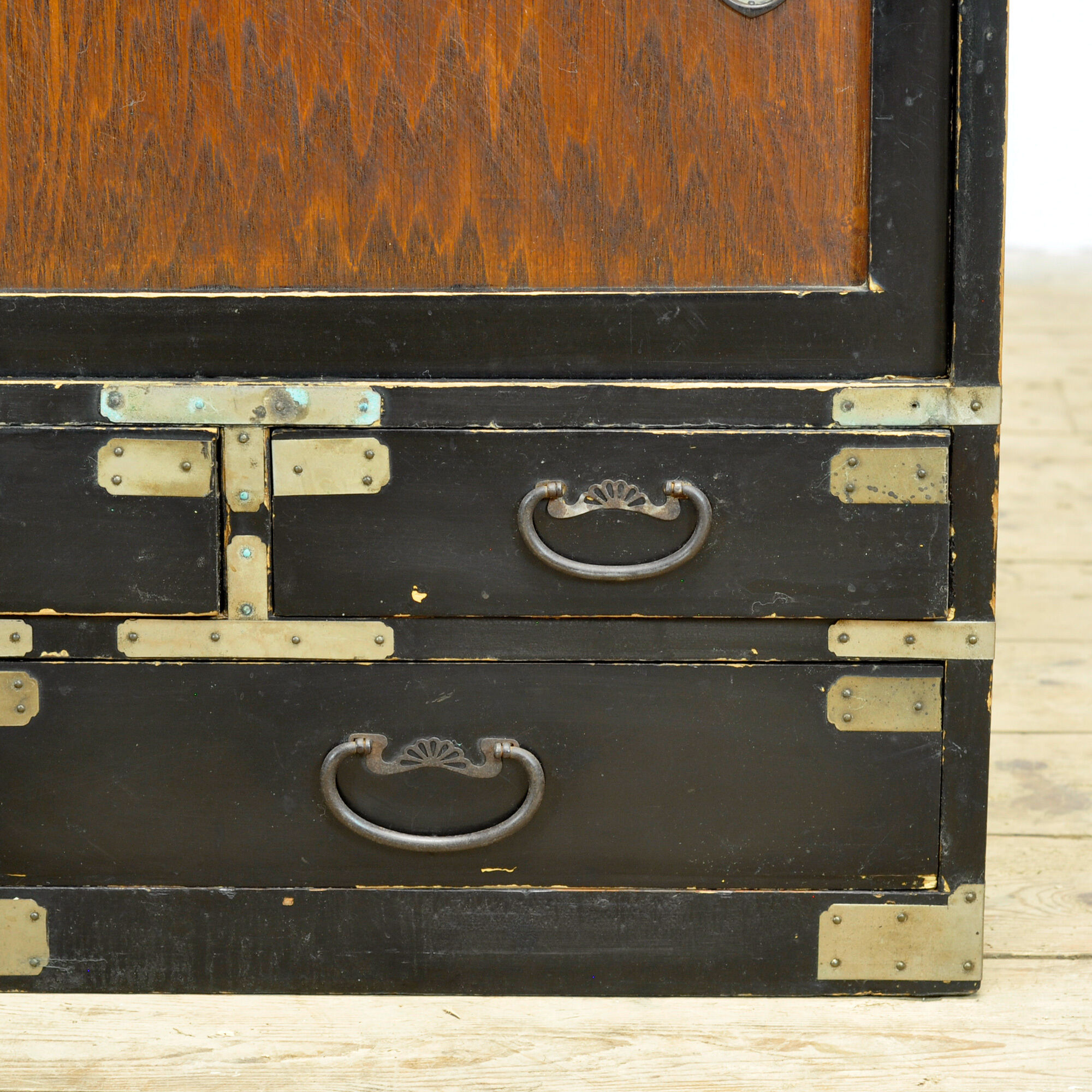 Commode Tansu japonaise, vers 1900