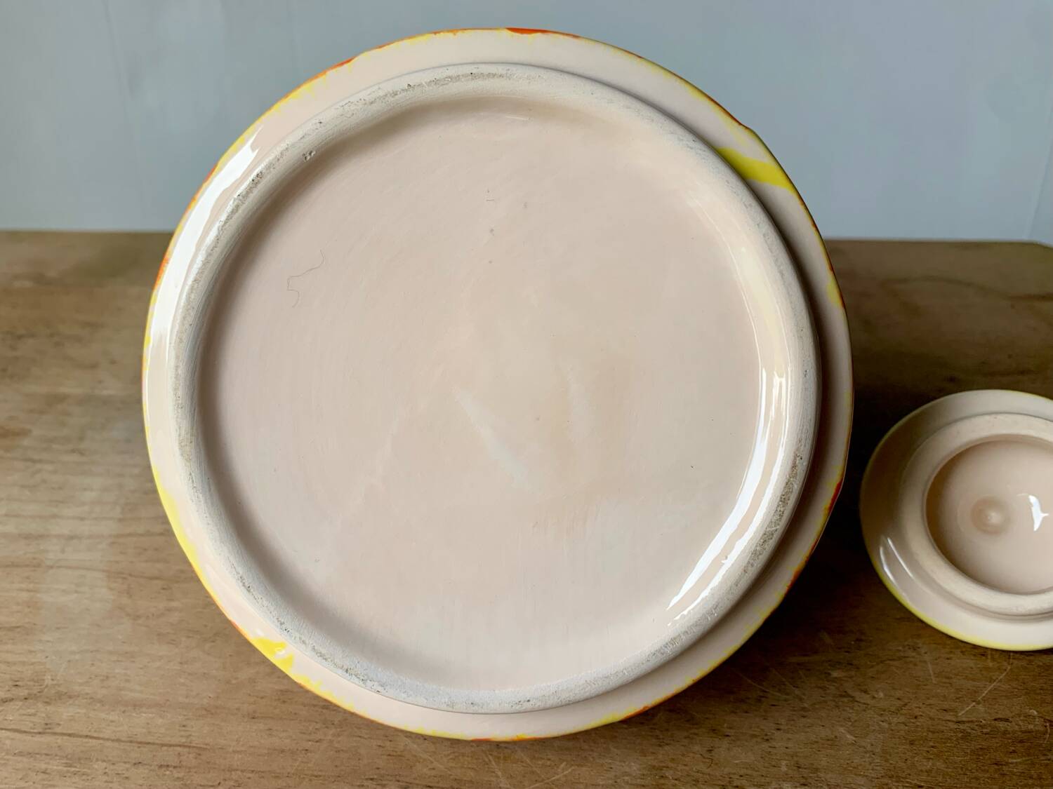 Vintage flower slip teapot