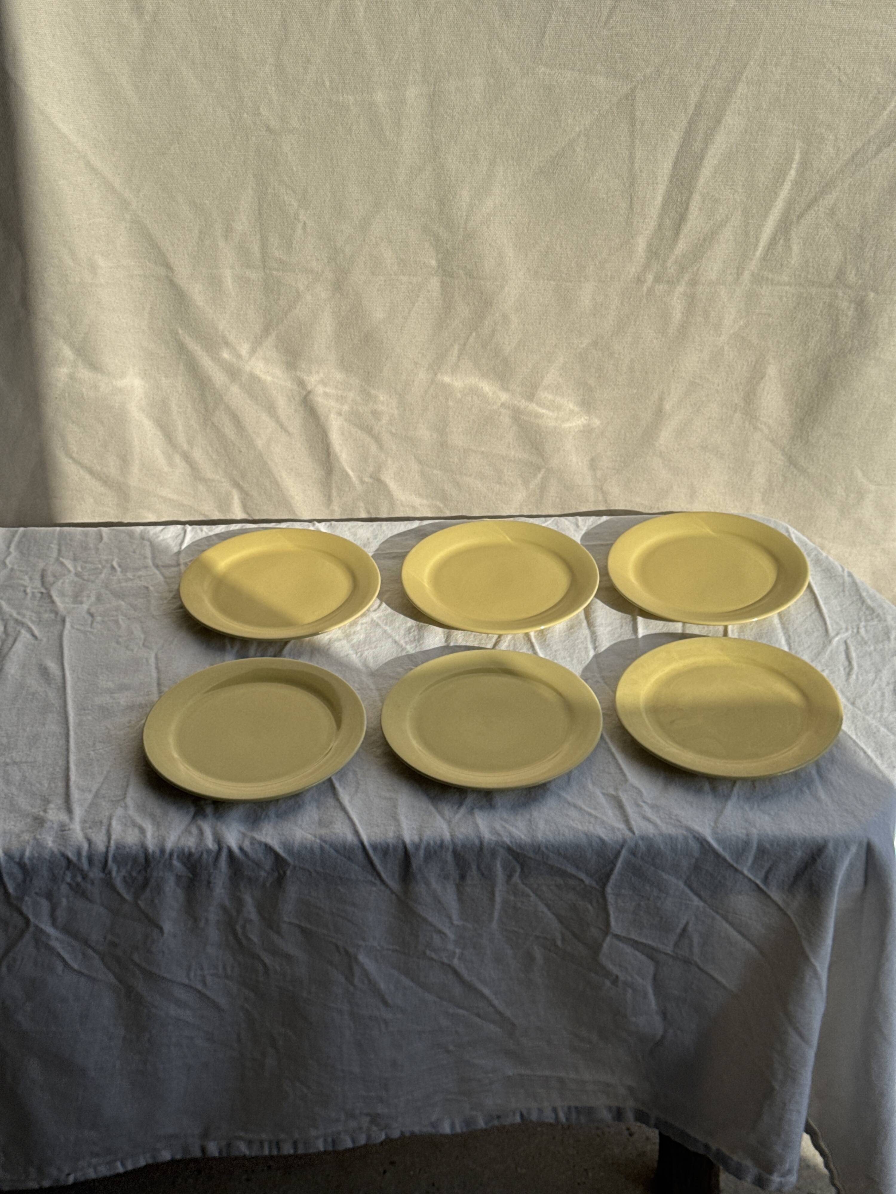 Set of 6 modern yellow dessert plates D19