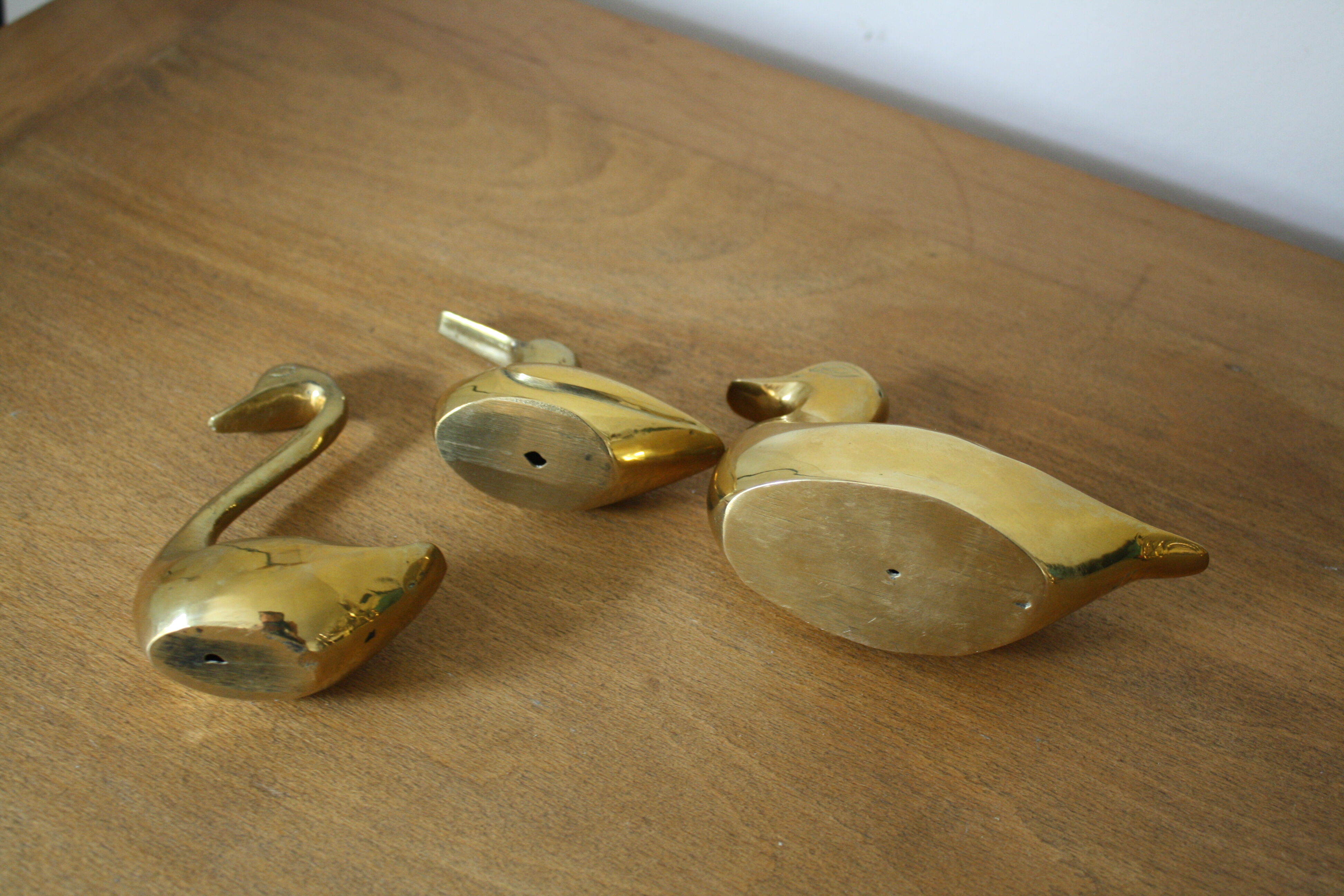 Set of 2 ducks and 1 brass swan