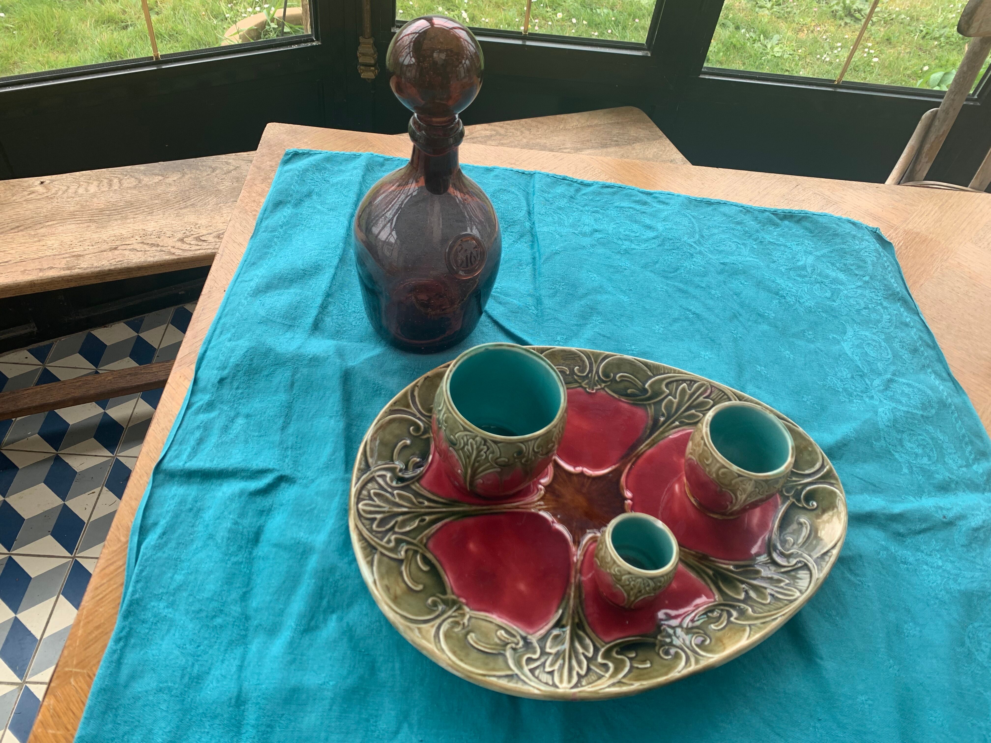 Set of art nouveau slurry consisting of a large dish and 3 small collector's jars