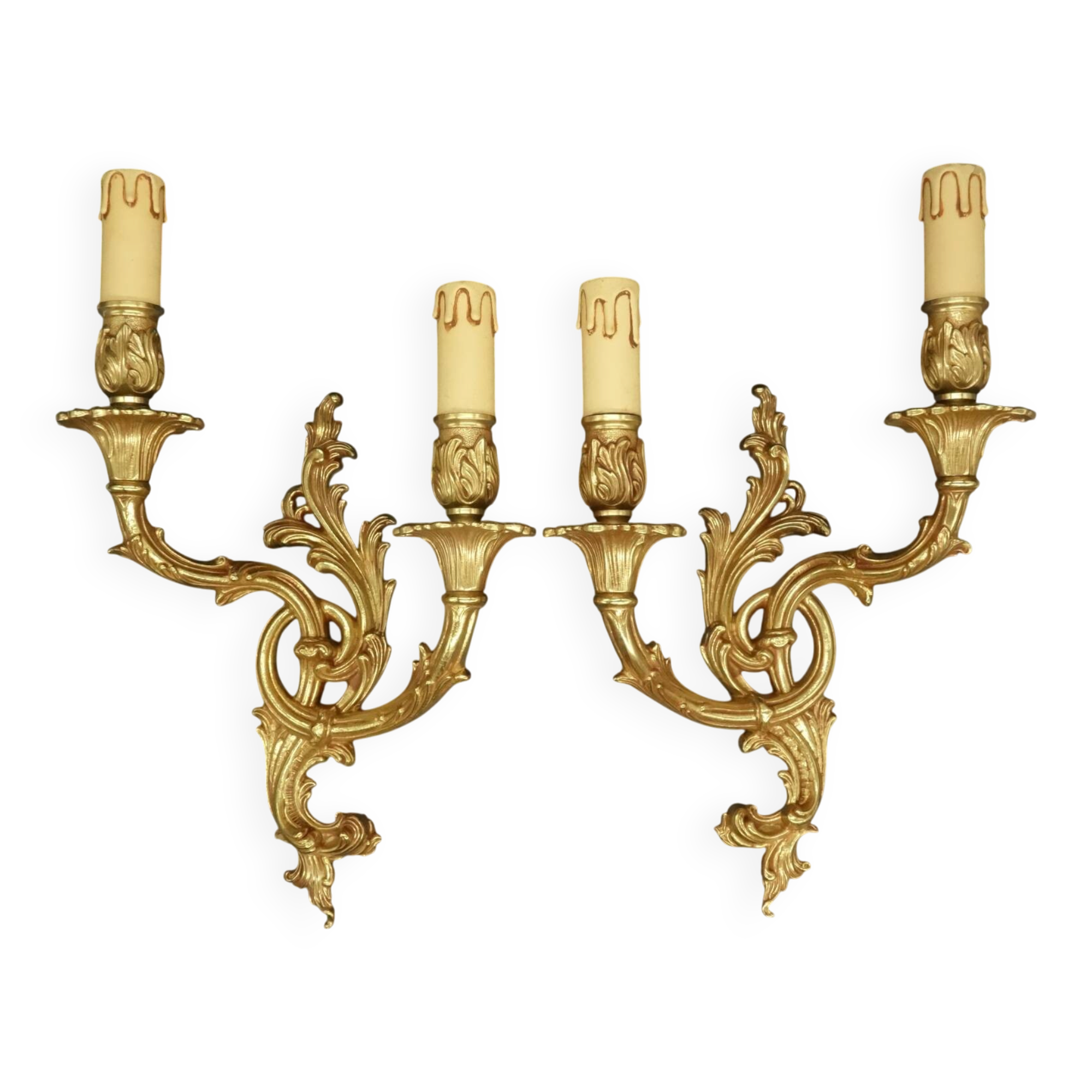 Grande paire d'appliques style Rocaille / Rococo / Baroque - bronze doré