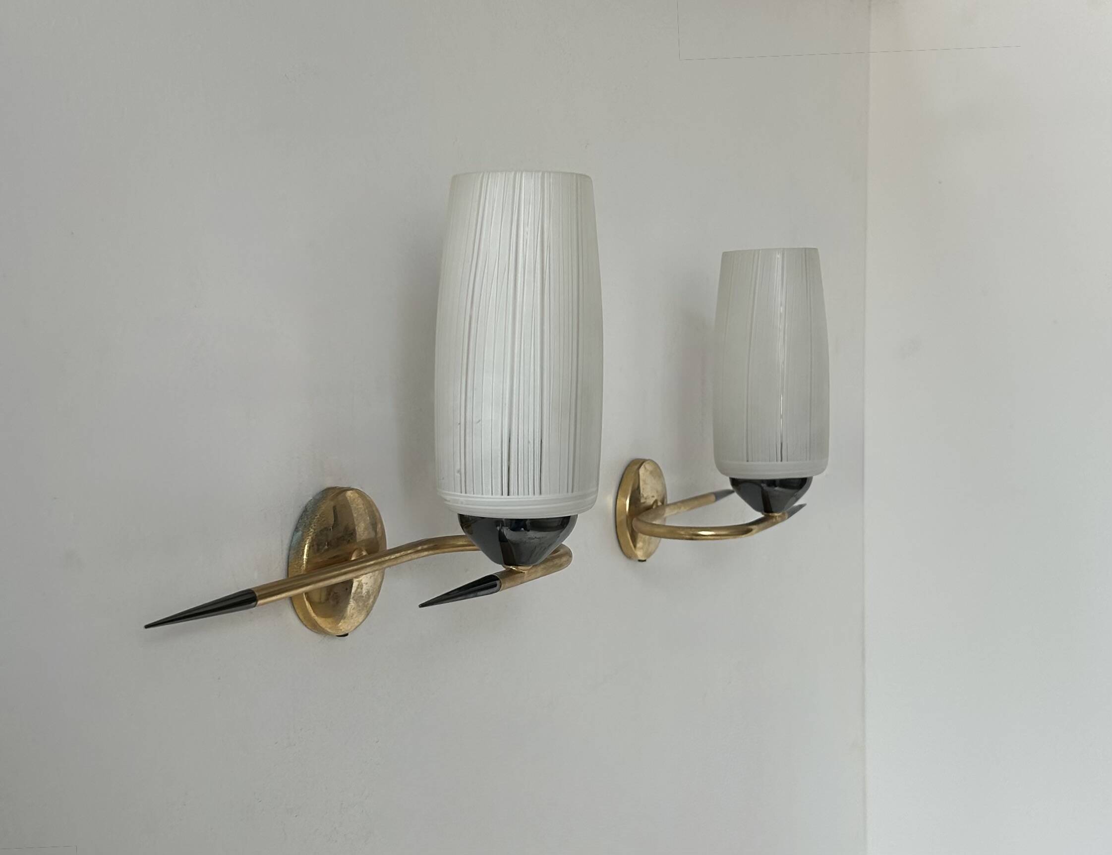 Paire d'appliques vintage laiton et verre, France, 1950