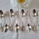 Coffret de 8 cuillères à café ou à dessert anciennes Boulenger en métal arg