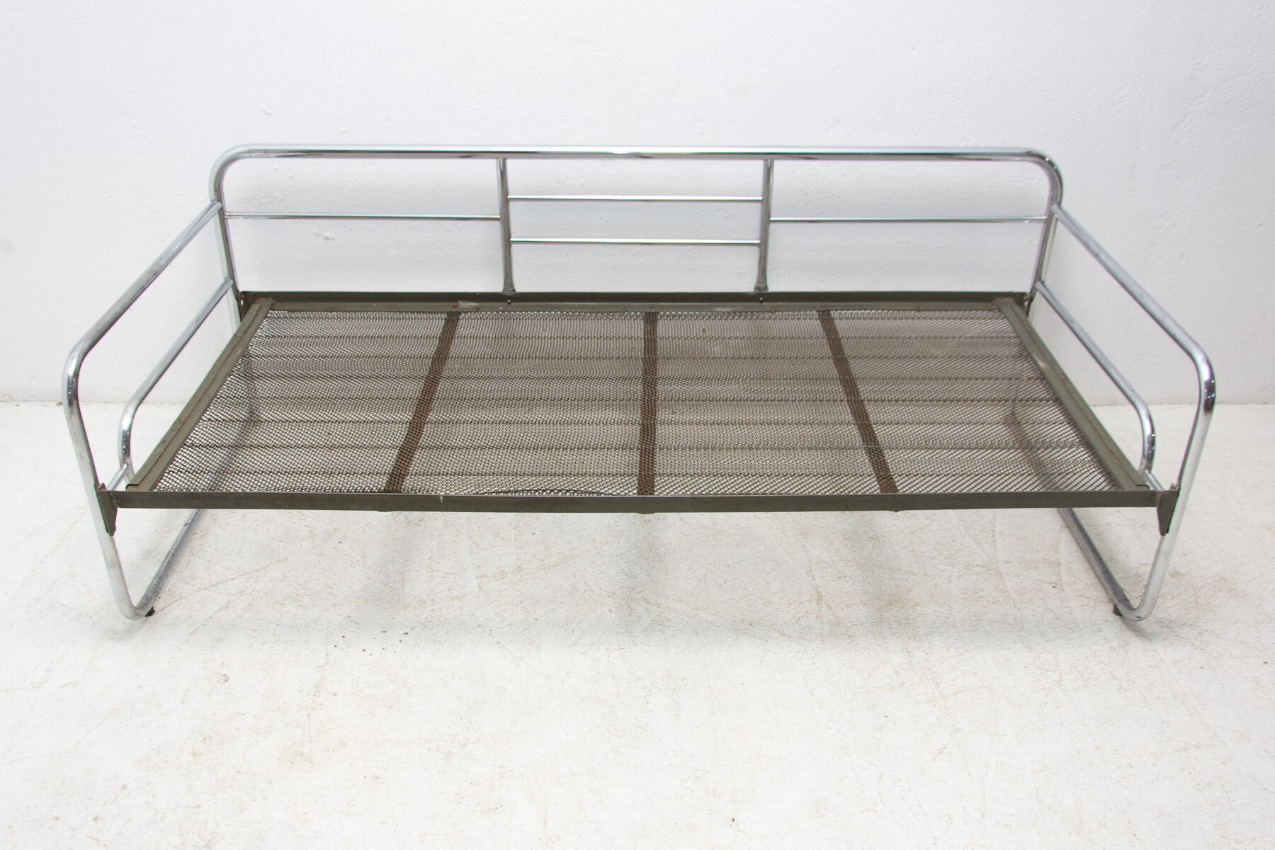 Tubular steel Bauhaus sofa, 1930´s, Bohemia