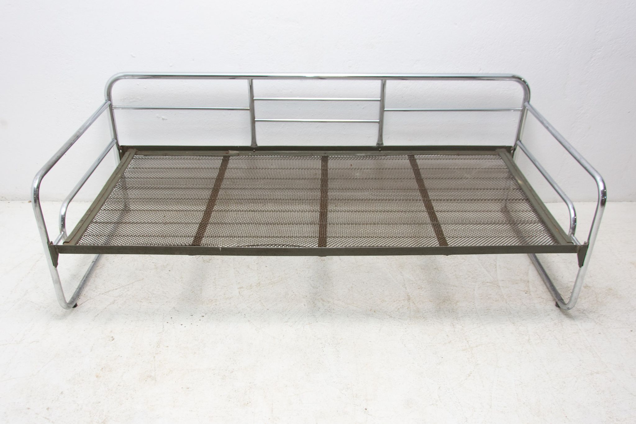 Tubular steel Bauhaus sofa, 1930´s, Bohemia