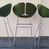 Artifort Tabouret chromé et tissu vert par Patrick Norguet