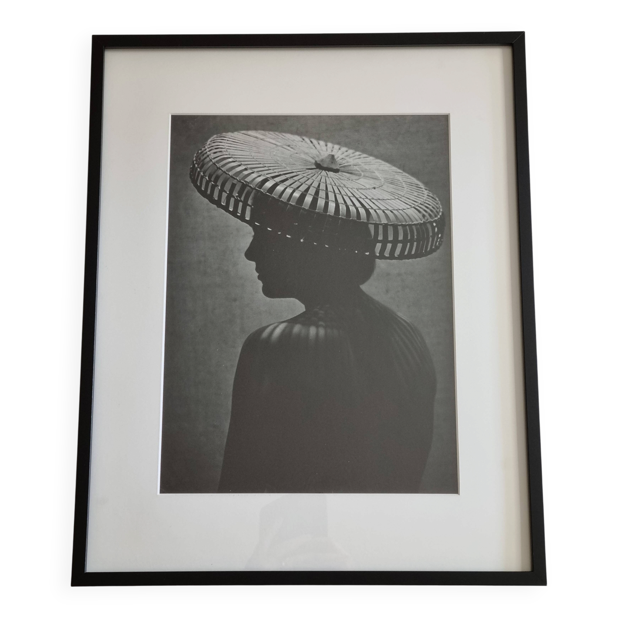Photographie argentique portrait au chapeau, Roblot, salon 1964 (52x42 cm)