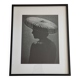 Photographie argentique portrait au chapeau, Roblot, salon 1964 (52x42 cm)