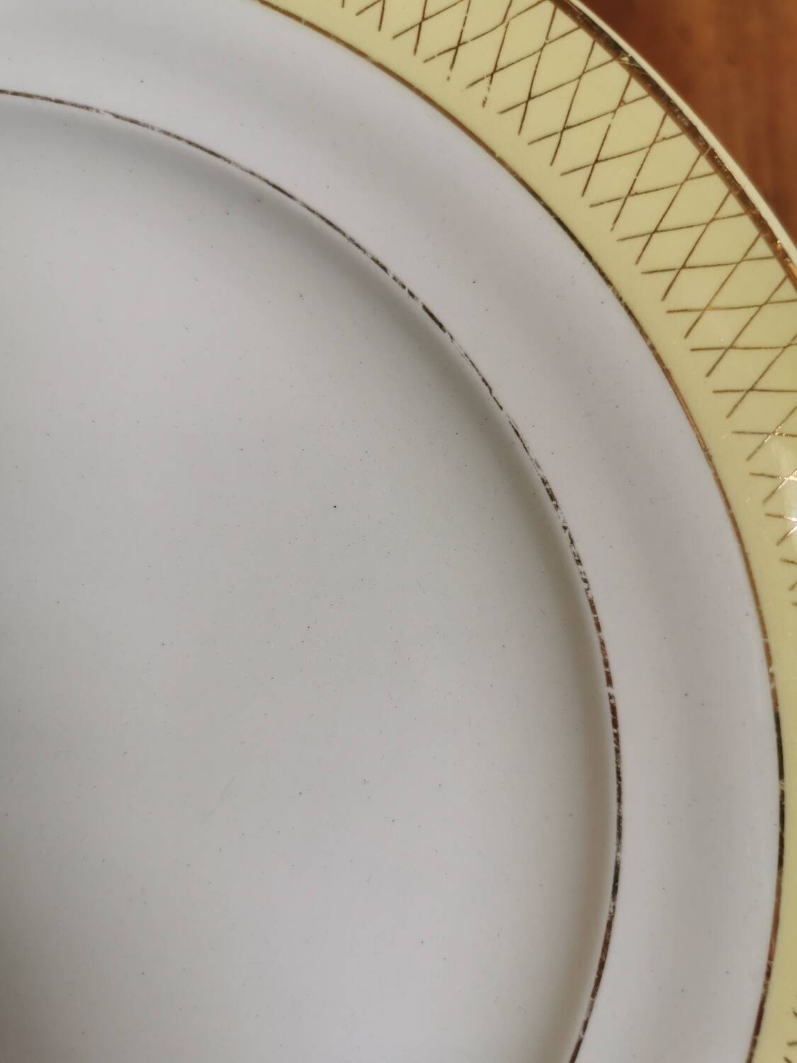 Mix of vintage dessert plates