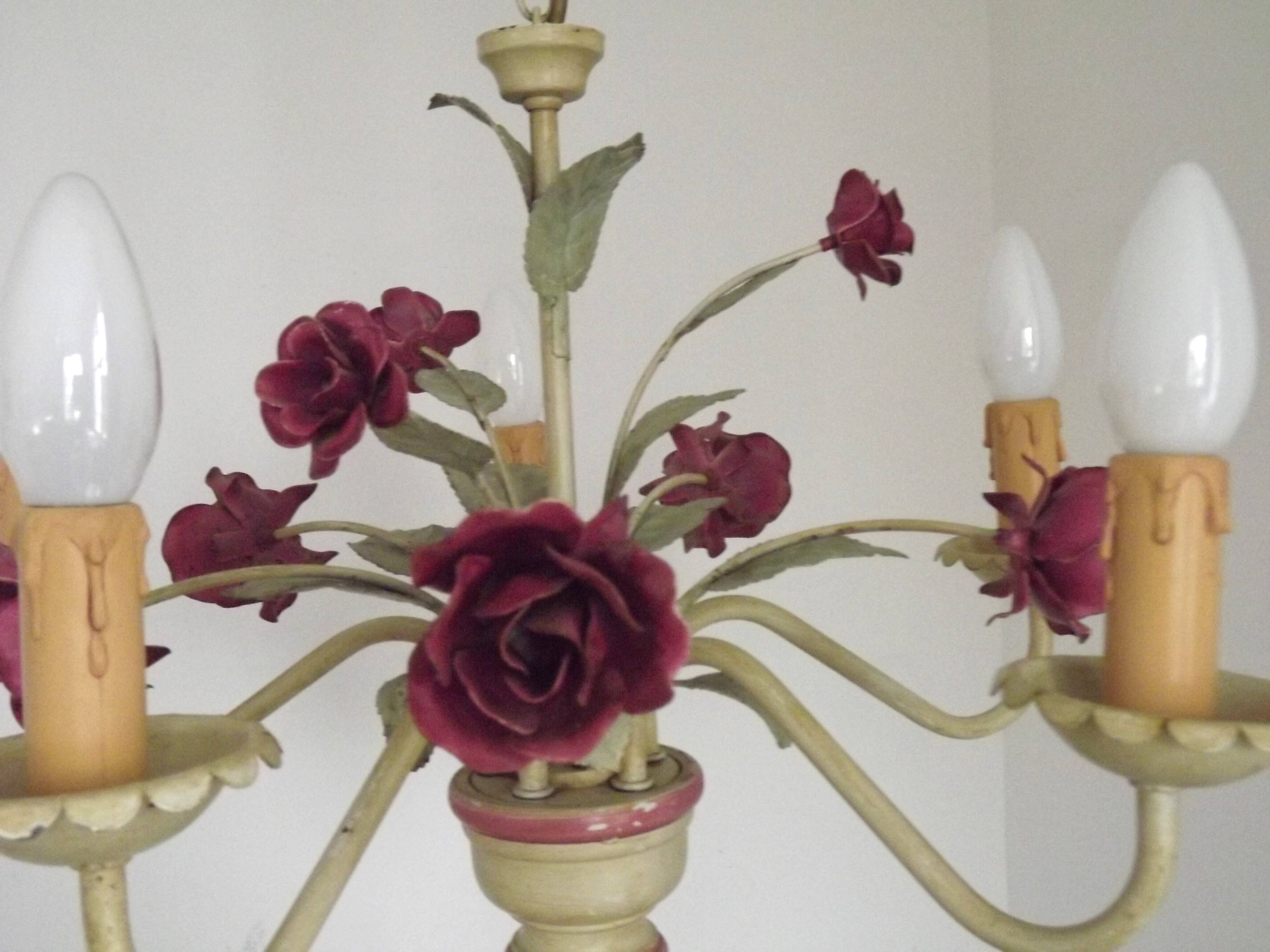 Lustre en métal à décor floral, France