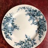 Lot of 3 flat plates in earthenware Choisy the King Iron Earth model Pompadour