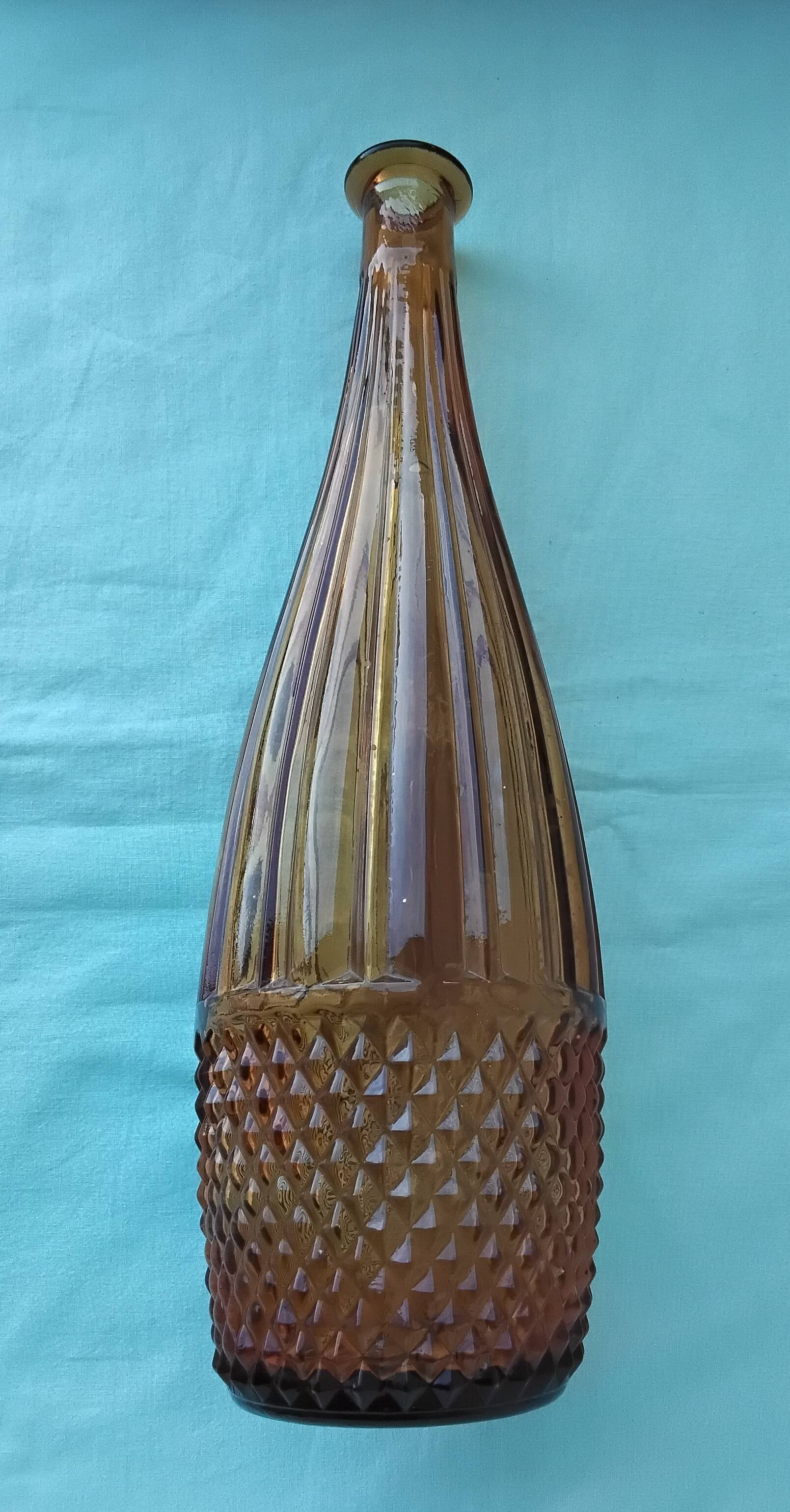 Single-stem glass vase