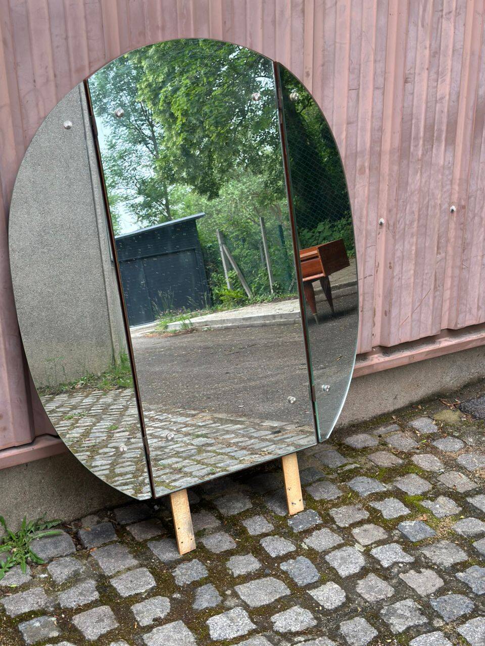 Coiffeuse scandinave en bois des années 50 avec miroir triptyque