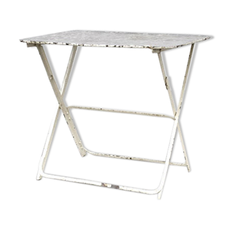 Folding metal table