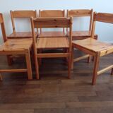 Serie de 6 chaises en pin 1980