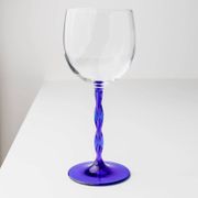 Six cobalt blue Murano glass wine glasses with twisted stems, 1970s Italy, elegant clear bowls