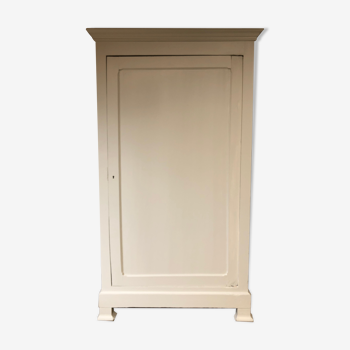 Armoire parisienne